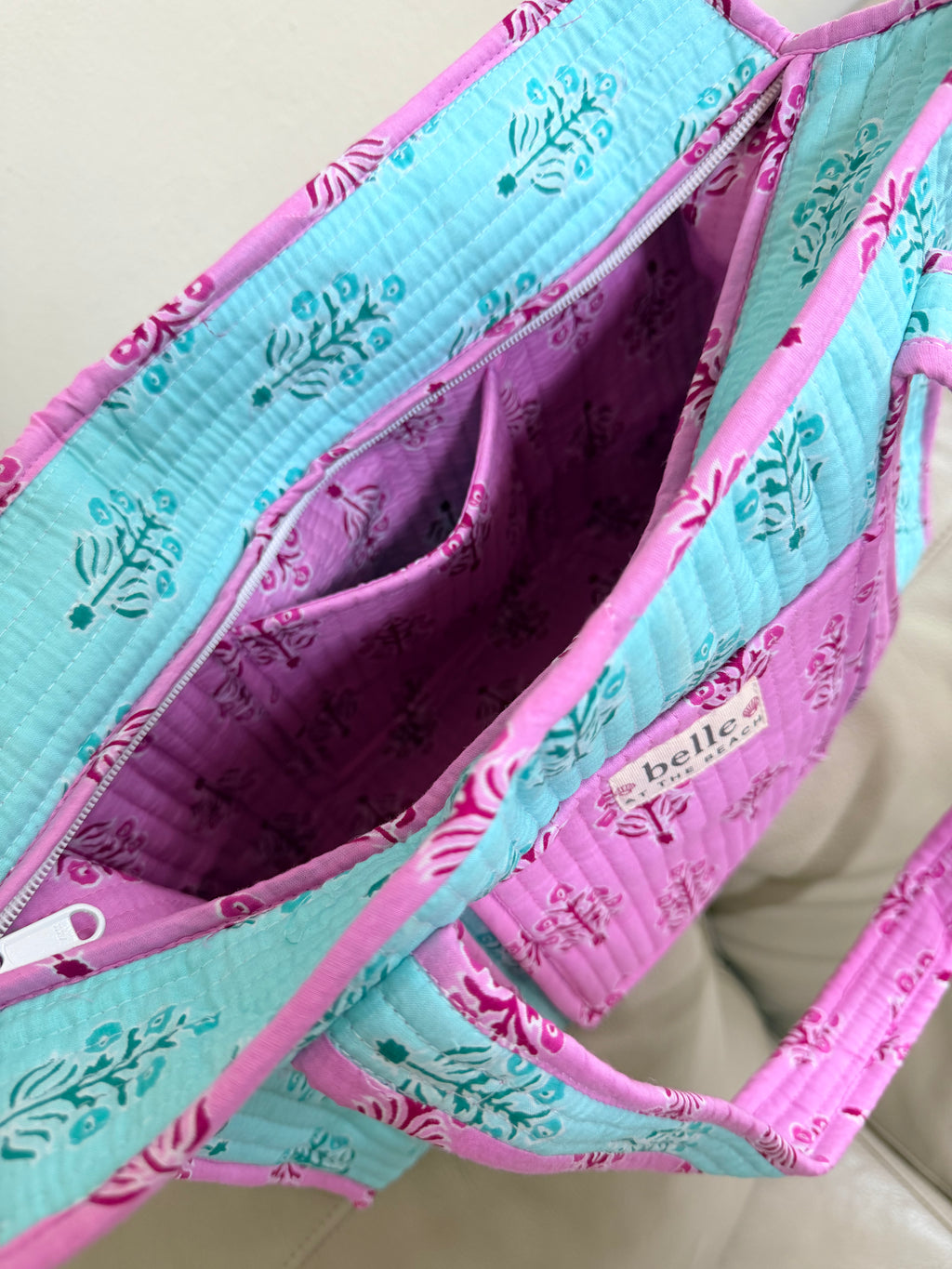 🌸 The Pink Lagoon Midi Tote 🩷🩵