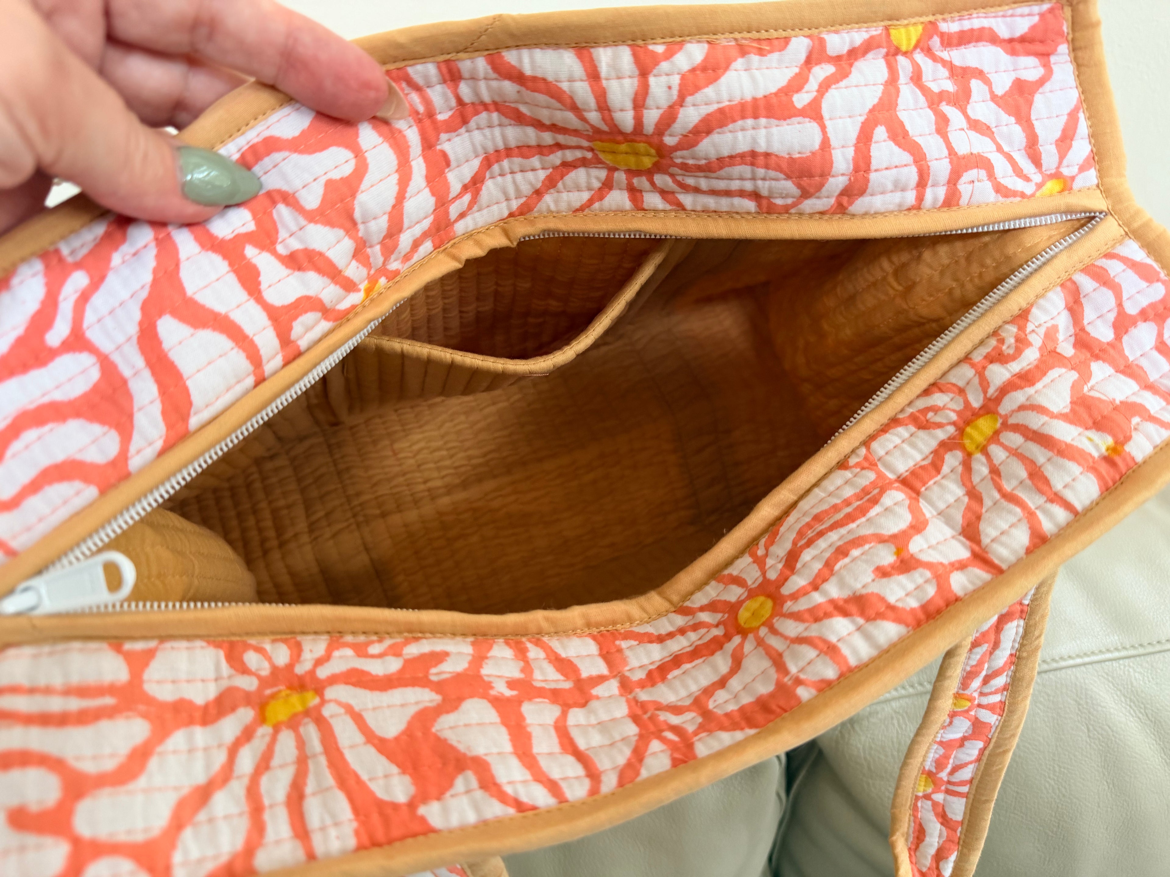 🌼 Daisy Daydream Tote 🌼